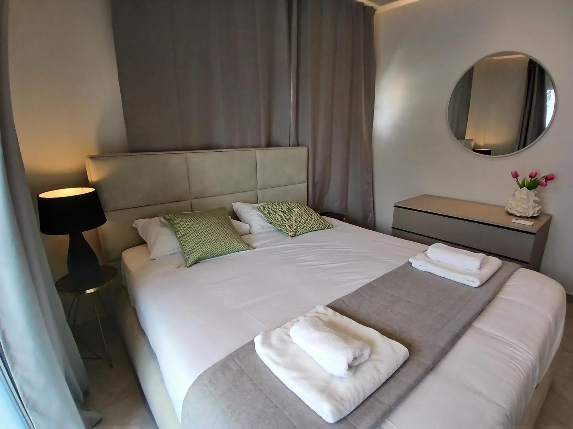 Georgiana Suites Larnaca Rum bild